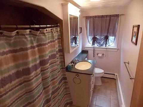 200 Aspinet Dr, Warwick, RI 02888 photo 18