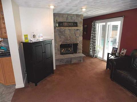 200 Aspinet Dr, Warwick, RI 02888 photo 9