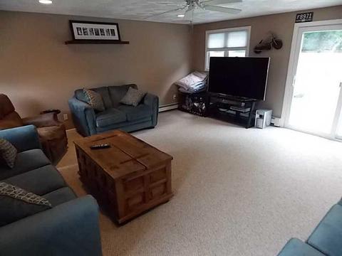 200 Aspinet Dr, Warwick, RI 02888 photo 8
