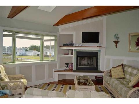 20 Old Barn Rd, Little Compton, RI 02837 photo 5