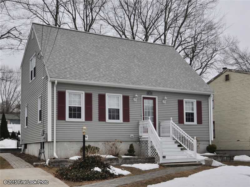 29 Wapping Dr, Bristol, RI 02809 photo 1