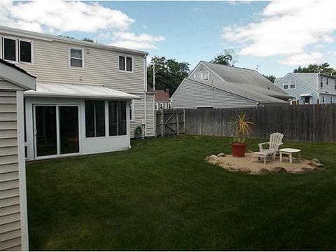 70 Macarthur Dr, Warwick, RI 02889 photo 3