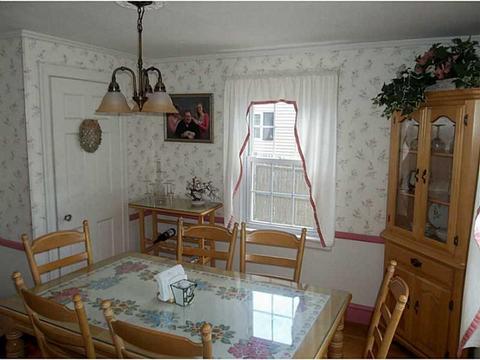 70 Macarthur Dr, Warwick, RI 02889 photo 9