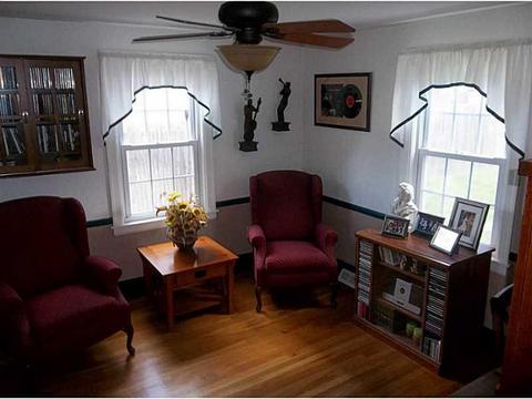 70 Macarthur Dr, Warwick, RI 02889 photo 12