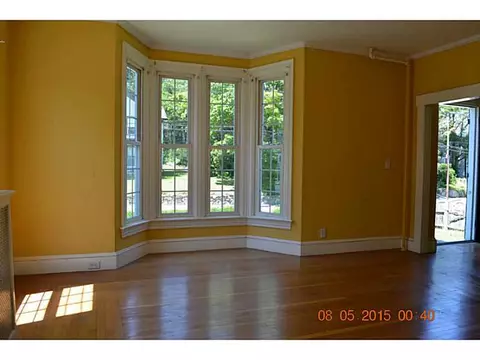 276 Providence St, Woonsocket, RI 02895 photo 5