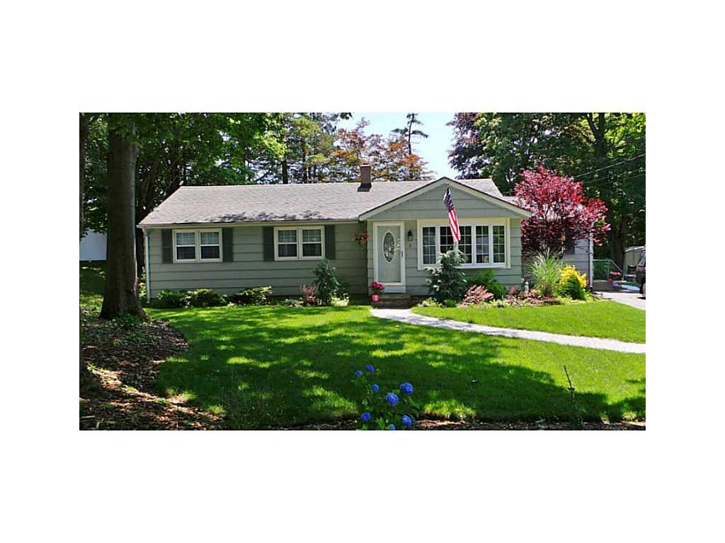 4 Baron Ct, Warwick, RI 02888 photo 1