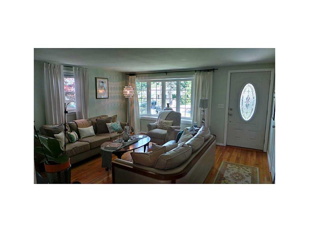 4 Baron Ct, Warwick, RI 02888 photo 3