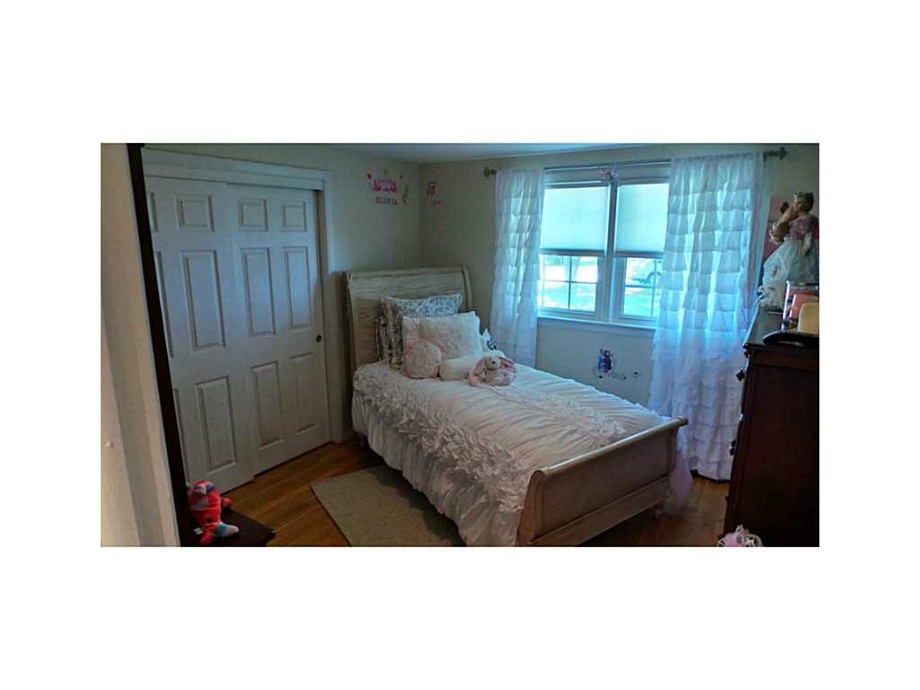 4 Baron Ct, Warwick, RI 02888 photo 10