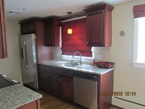 147 Vineyard Rd, Warwick, RI 02889 photo 3