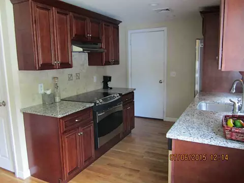 147 Vineyard Rd, Warwick, RI 02889 photo 2