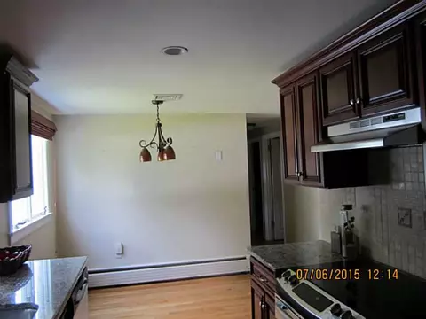 147 Vineyard Rd, Warwick, RI 02889 photo 5
