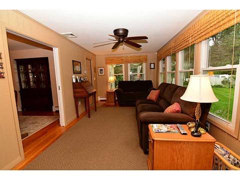 415 Red Chimney Dr, Warwick, RI 02886 photo 14