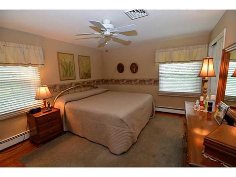 415 Red Chimney Dr, Warwick, RI 02886 photo 16
