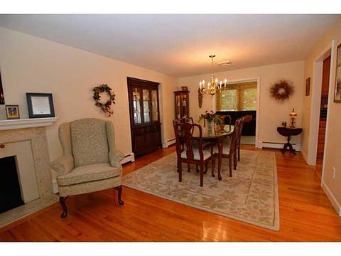 415 Red Chimney Dr, Warwick, RI 02886 photo 6