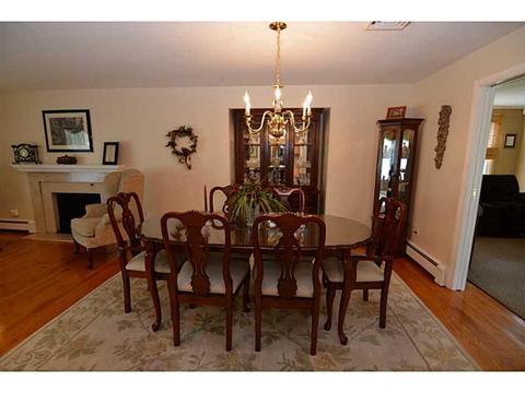 415 Red Chimney Dr, Warwick, RI 02886 photo 9