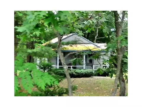 100 Mohawk St, Coventry, RI 02816 photo 1