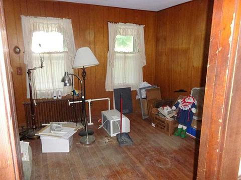 20 Benoit St, Coventry, RI 02816 photo 2
