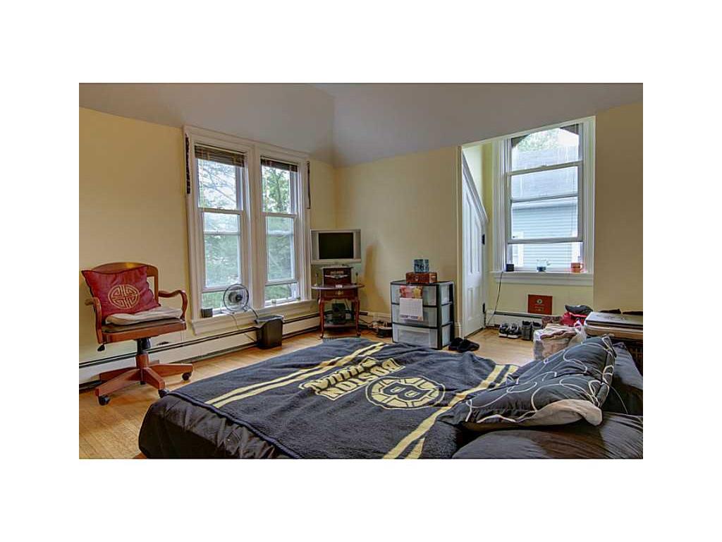 83 Summer St, Woonsocket, RI 02895 photo 13