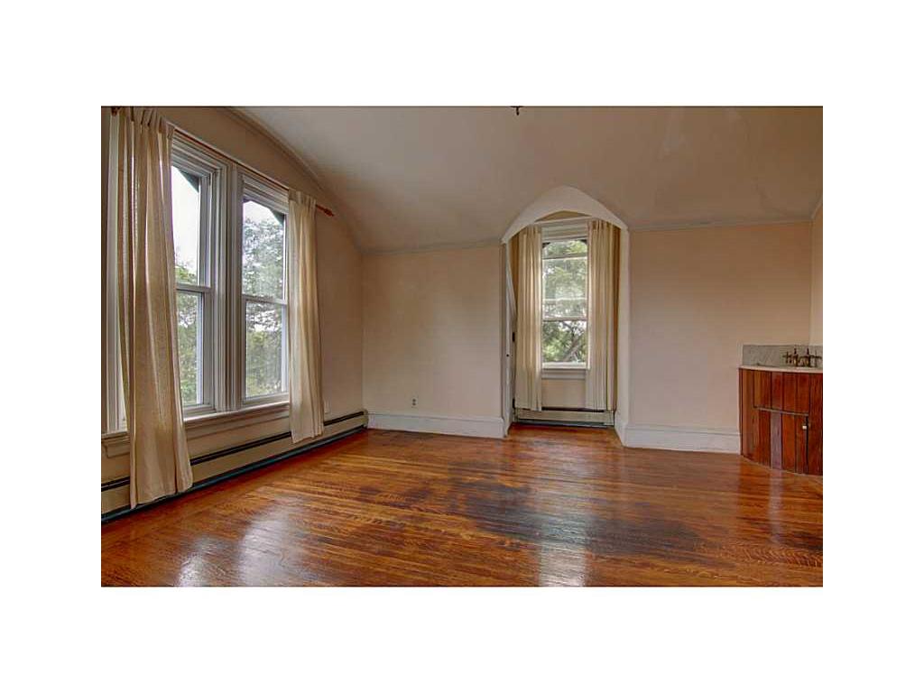 83 Summer St, Woonsocket, RI 02895 photo 16