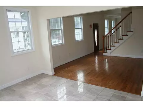 355 Orchard St, Woonsocket, RI 02895 photo 6