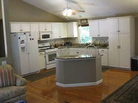 308 Congress St, Woonsocket, RI 02895 photo 7