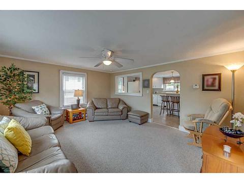 76 Dawn Blvd, Woonsocket, RI 02895 photo 8