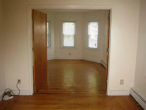 134 Atlantic Ave, Warwick, RI 02888 photo 2