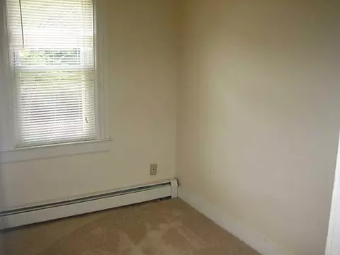 134 Atlantic Ave, Warwick, RI 02888 photo 9