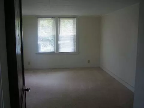134 Atlantic Ave, Warwick, RI 02888 photo 3