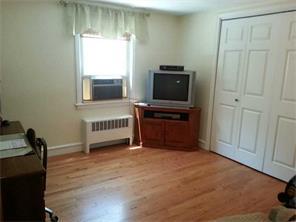 87 Freeman St, Warwick, RI 02886 photo 9