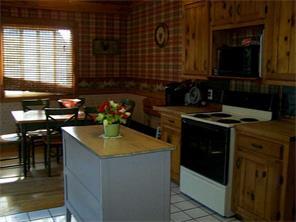 40 Fairview Ave, Westerly, RI 02891 photo 4