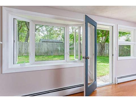 92 Chatworth Ave, Warwick, RI 02886 photo 8
