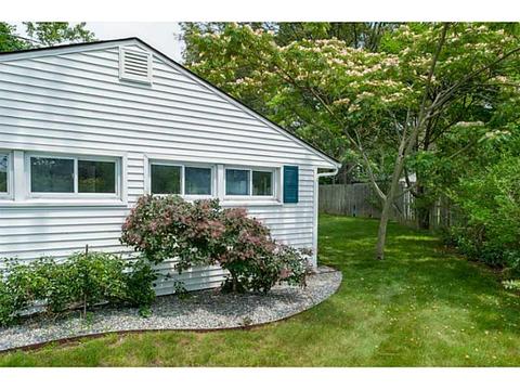 92 Chatworth Ave, Warwick, RI 02886 photo 17