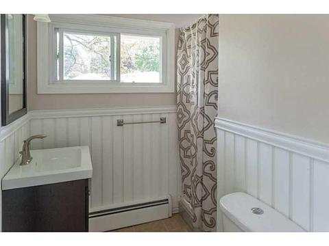 92 Chatworth Ave, Warwick, RI 02886 photo 12