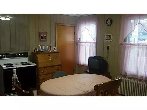 85 Avenue B, Woonsocket, RI 02895 photo 2