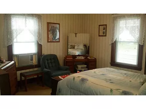 85 Avenue B, Woonsocket, RI 02895 photo 4
