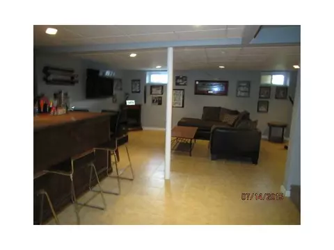 233 Morse Ave, Warwick, RI 02886 photo 19