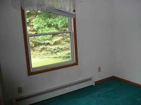 39 Robin Way Dr, Westerly, RI 02891 photo 2