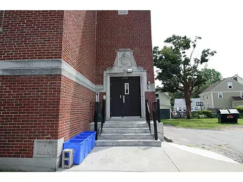 366 Main St #G03, Warren, RI 02885 photo 2