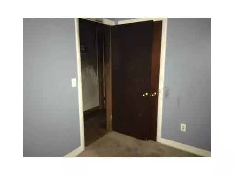 243 Lydia Ave, Woonsocket, RI 02895 photo 9