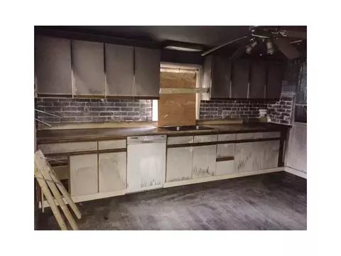 243 Lydia Ave, Woonsocket, RI 02895 photo 5