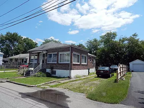 30 Opper Ave, Warwick, RI 02889 photo 2