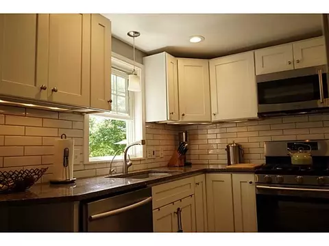 40 Cross St, Westerly, RI 02891 photo 8