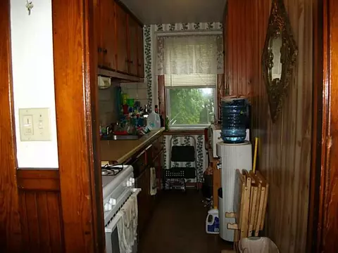 624 Charles St, Fall River, MA 02724 photo 3
