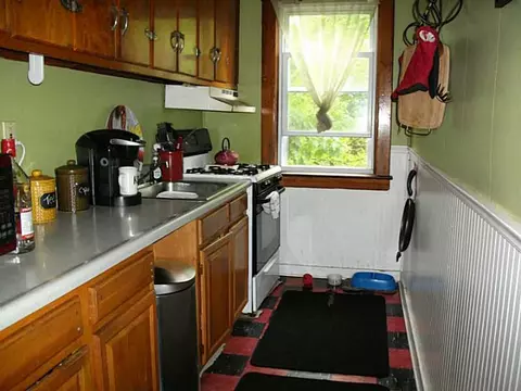 624 Charles St, Fall River, MA 02724 photo 14