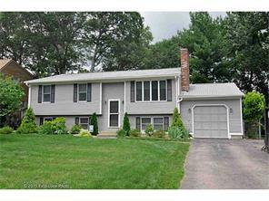 14 Sturbridge Dr, Warwick, RI 02886 photo 2