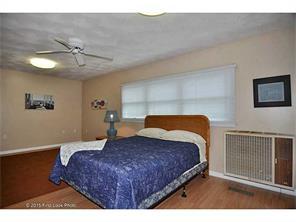 14 Sturbridge Dr, Warwick, RI 02886 photo 8