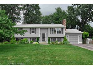 14 Sturbridge Dr, Warwick, RI 02886 photo 1