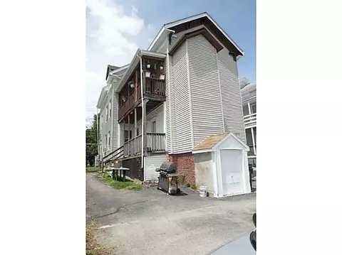 136 East St, Woonsocket, RI 02895 photo 3