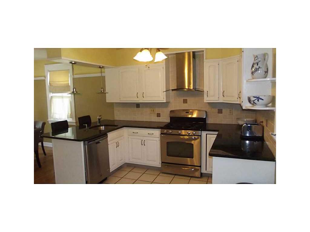 75 Newfield Ave, Warwick, RI 02888 photo 3